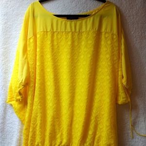 Lane Bryant Size 18/20 Yellow Top Batwing Sleeves Women’s